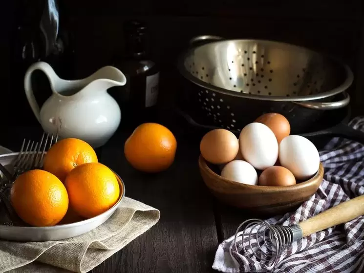 ไข่และส้มสำหรับอาหารไข่